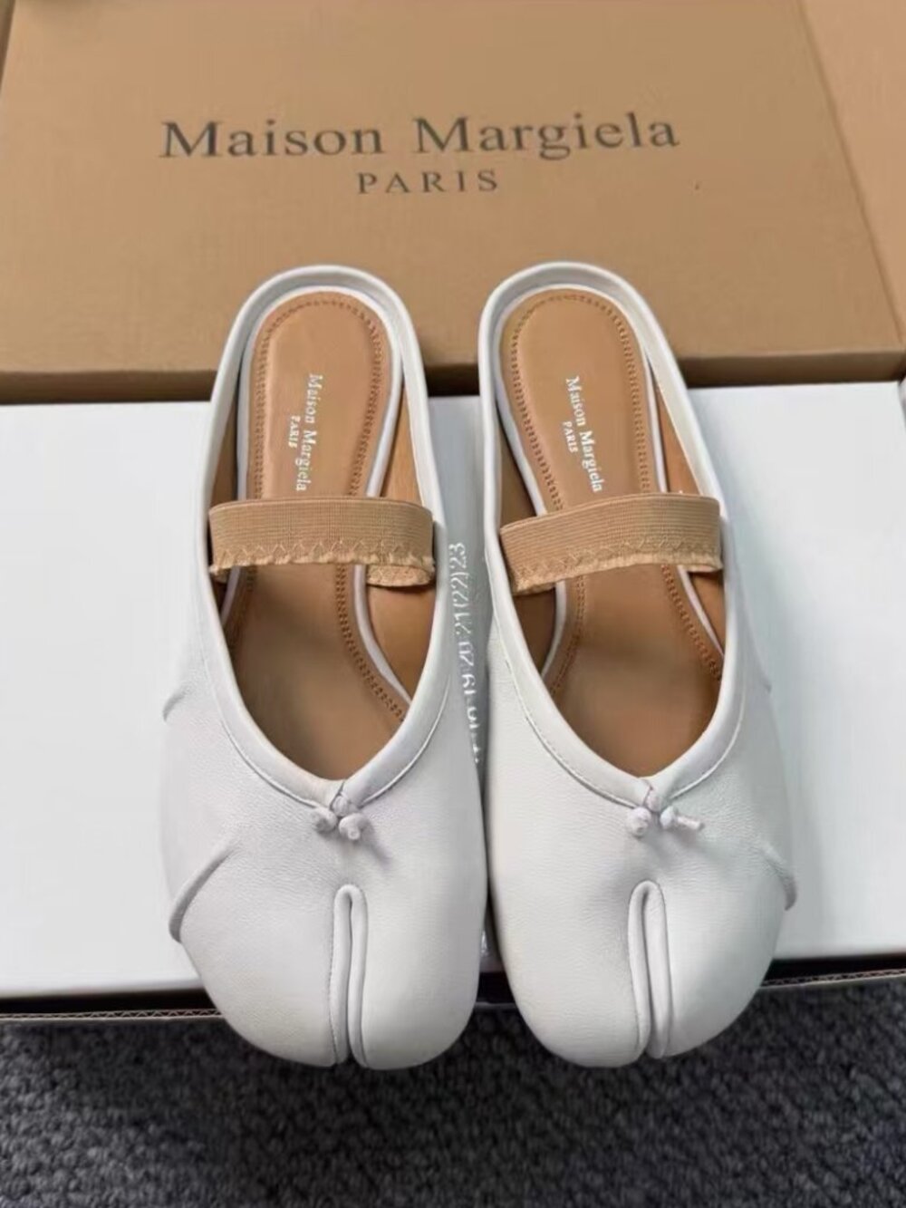 Maison Margiela White Tabi Split Toe Elastic Band Mule Slides